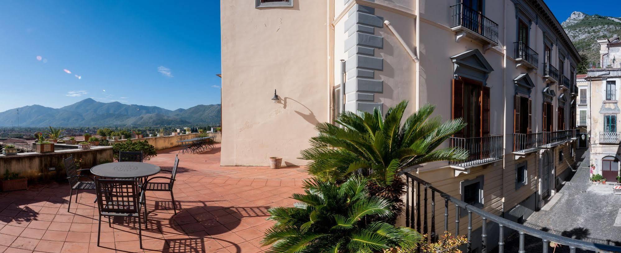 ヴェナフロ Dimora Del Prete Di Belmonte Bed & Breakfast エクステリア 写真