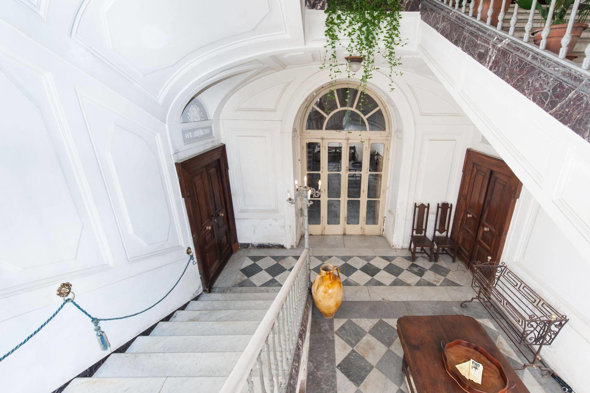 ヴェナフロ Dimora Del Prete Di Belmonte Bed & Breakfast エクステリア 写真