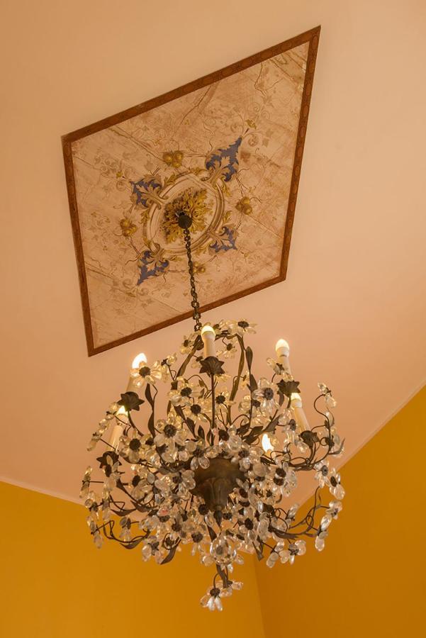 ヴェナフロ Dimora Del Prete Di Belmonte Bed & Breakfast エクステリア 写真